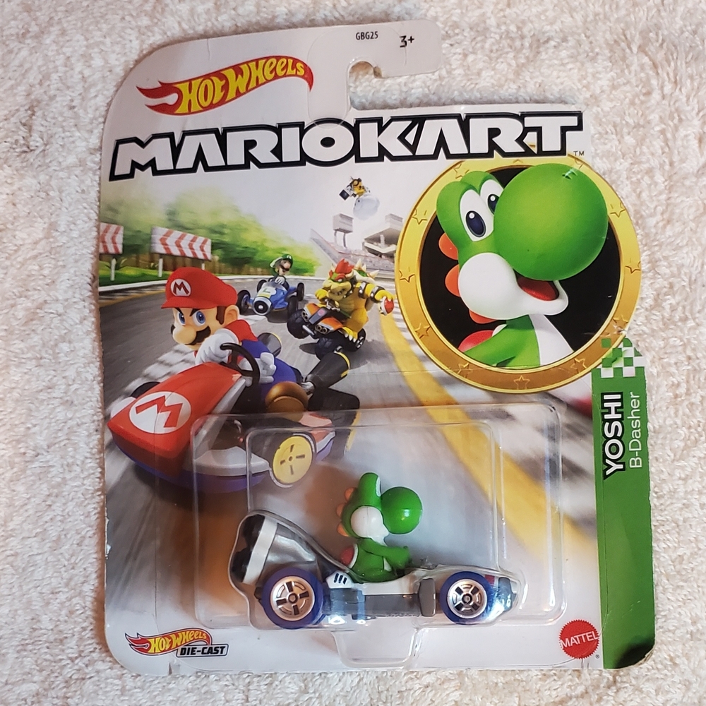 Nintendo Mario Kart Yoshi in Silver & Green Kart